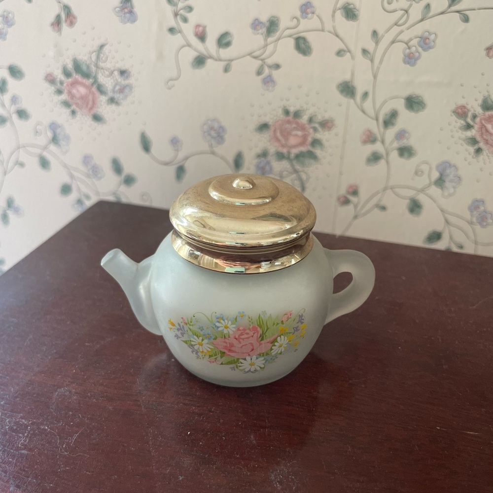 Avon Roses Roses Powder Sachet - Floral Porcelain Sugar Pot with Gold Lid